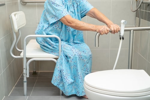 silla de baño para ancianos